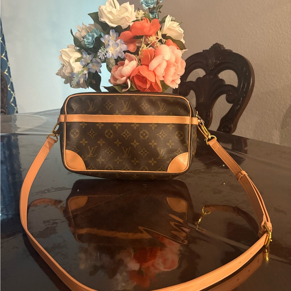 Louis Vuitton Tan and Brown Monogram Crossbody Bag with Adjustable Strap